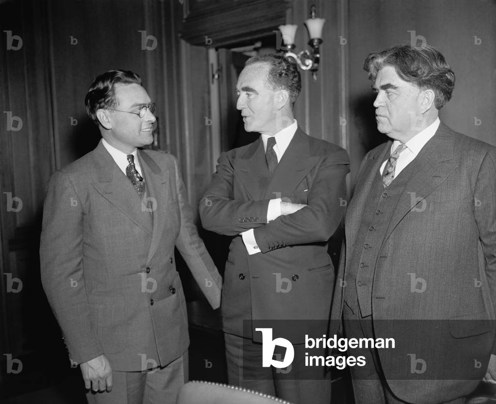 Labor leaders and Gov. Murphy after meeting with Sec. Perkins about GM sit-down strike. Jan. 21, 1937