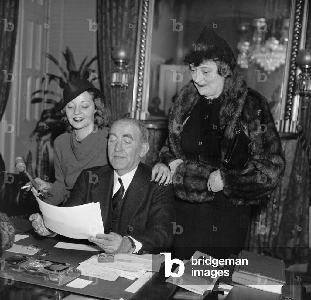 Tallulah Bankhead (left) with her parents, Feb. 8, 1937. House Speaker William Bankhead's talented daughter was performing in a new play, 'Reflected Glory'