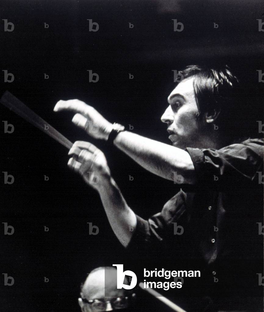CLAUDIO ABBADO, conducting the Boston Symphony Orchestra for the TV series, 