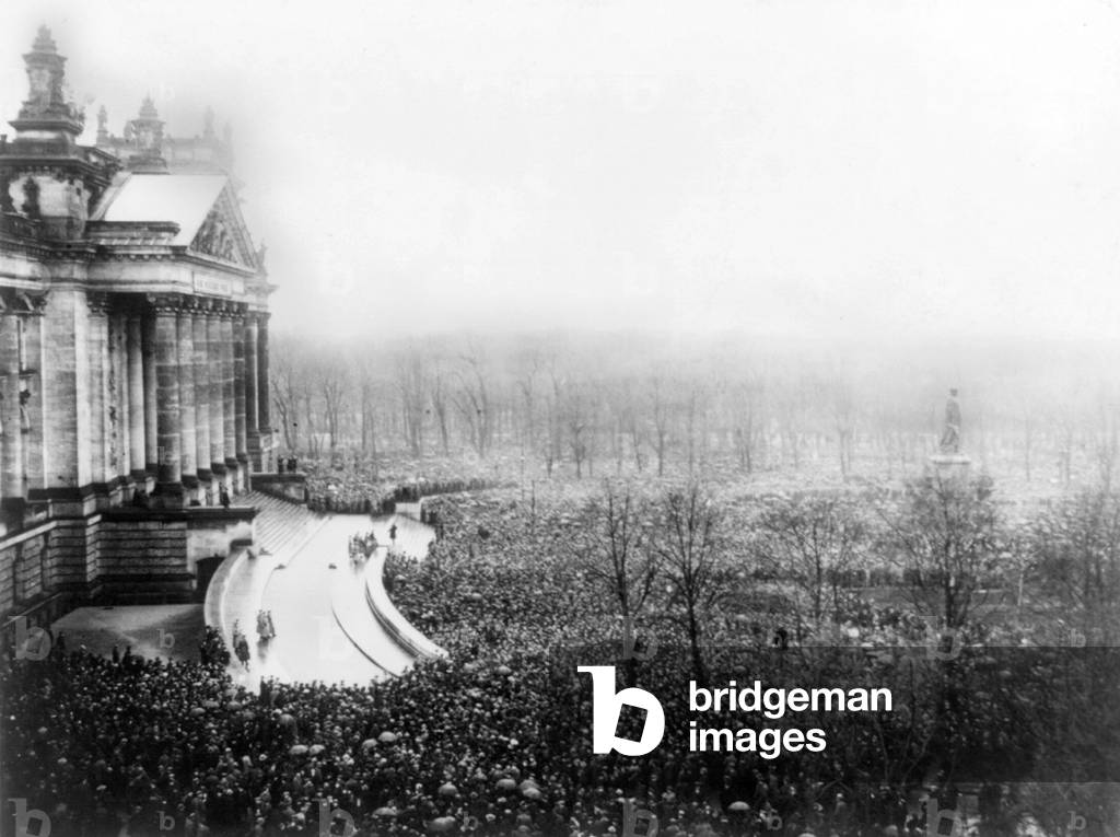 Berlin, demonstrations on the re-opening day of the National convent, the 13th of January (in front of the Reichstag) by the Central Communistic Organization to block the law of the 'workmen council', Germany, photograph by A. Frankl, c.1920