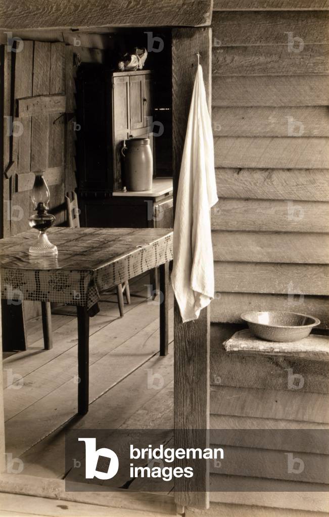 Washstand in the Dog Run and Kitchen 1936 (photo)