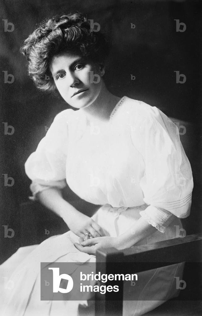 Mrs. Woodrow Wilson (Ellen Louise Axson, 1860-1914) Wilson's first wife, who died in 1914, during the second year of his presidency