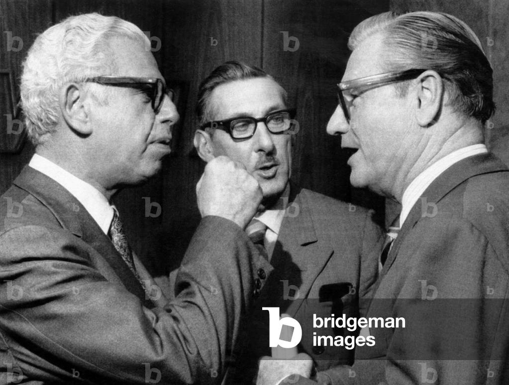 Rockefeller Family. Three New York gubernatorial candidates continue the discussion after a TV debate on WPIX. From left: Democrat Arthur Goldberg, Conservative Paul Adams, incumbent Republican Nelson Rockefeller, New York City, October 28, 1970