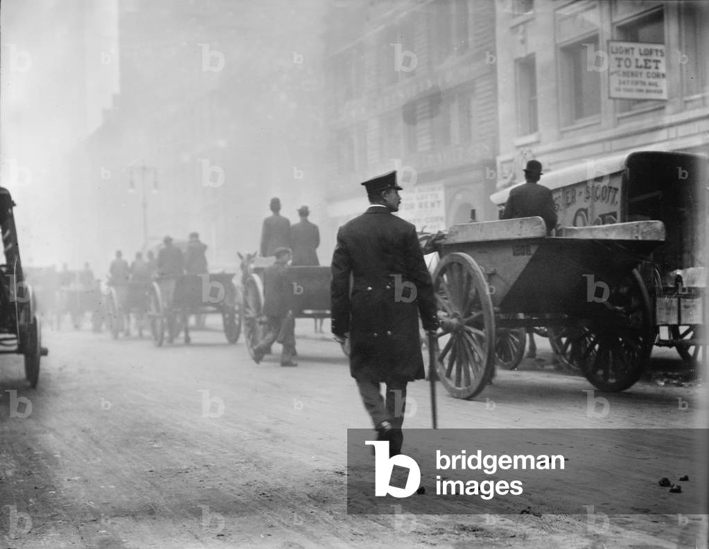 New York City, garbage collector's strike, police protecting garbage carts, photograph, November, 1911