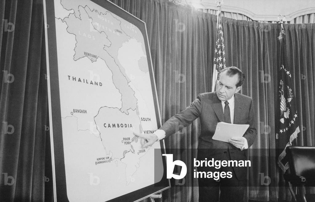 Guerre du Vietnam: President Richard Nixon announcing the US invasion of Cambodia May 30 1970. Nationwide protests of the military escalation lead to the Kent State shootings on May 4 1970.