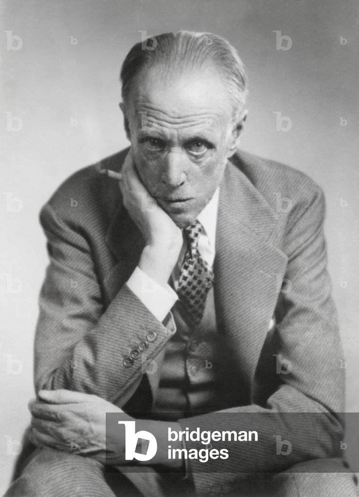 Sinclair Lewis, American novelist, short-story writer, and playwright. He was married to powerful newspaper columnist, Dorothy Thompson from 1928 to 1942