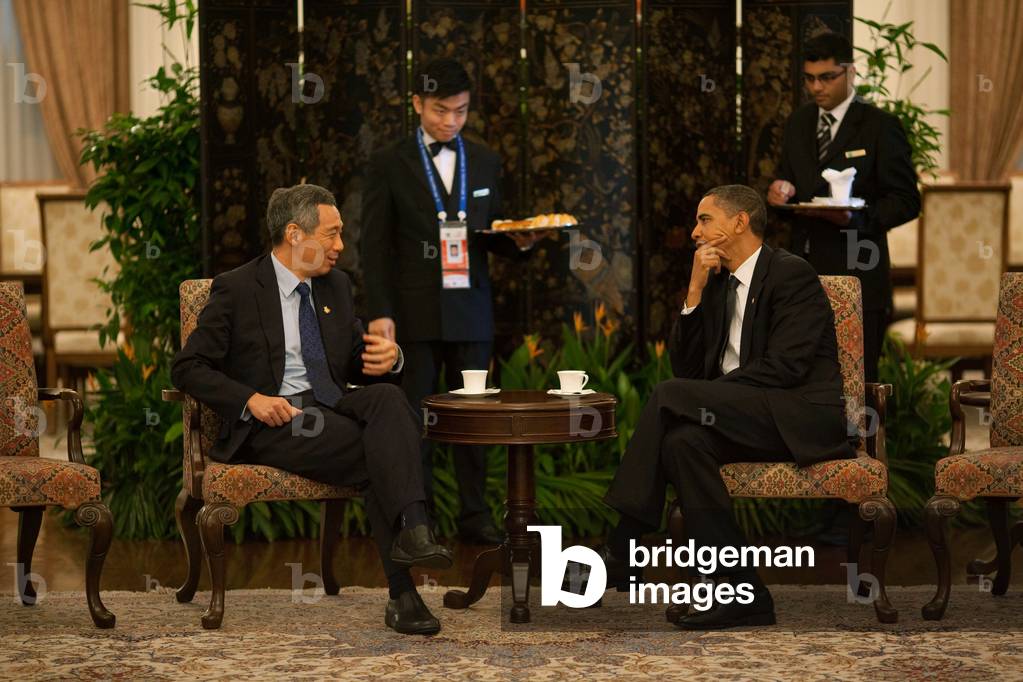 President Obama in a meeting with Singapore's Prime Minister Lee Hsien Loong at the Asia-Pacific Economic Cooperation APEC Summit in Singapore. Nov. 15 2009. (BSWH_2011_8_293)