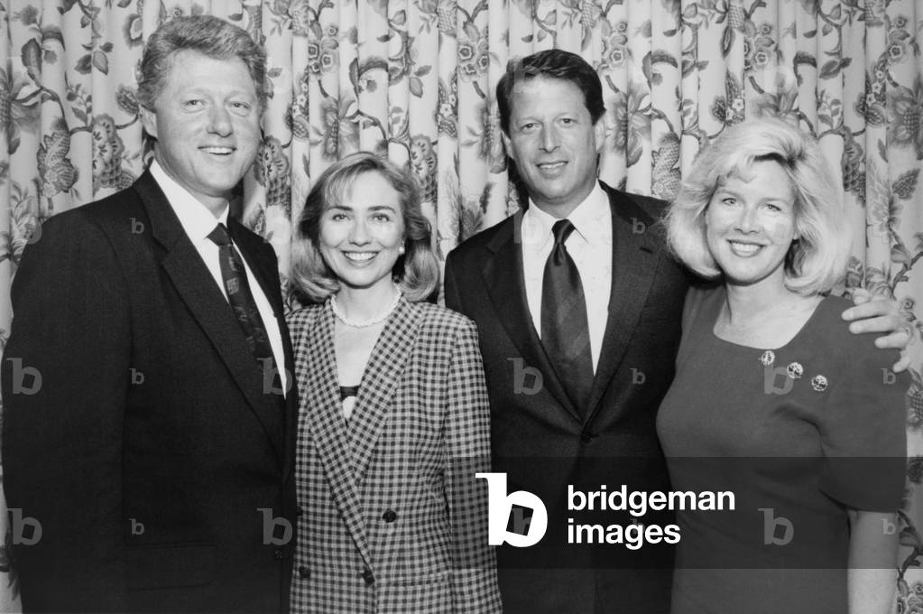 Bill and Hillary Clinton with Al and Tipper Gore, 1992 (photo)