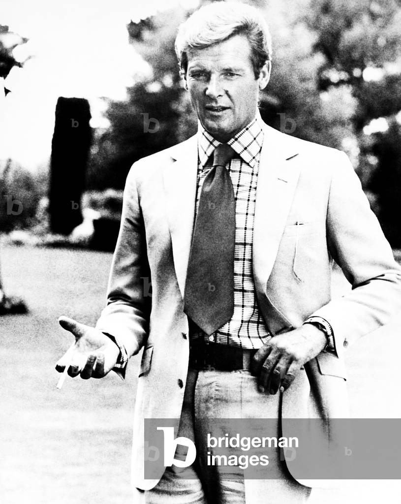 Gold by Peter R. Hunt, 1974