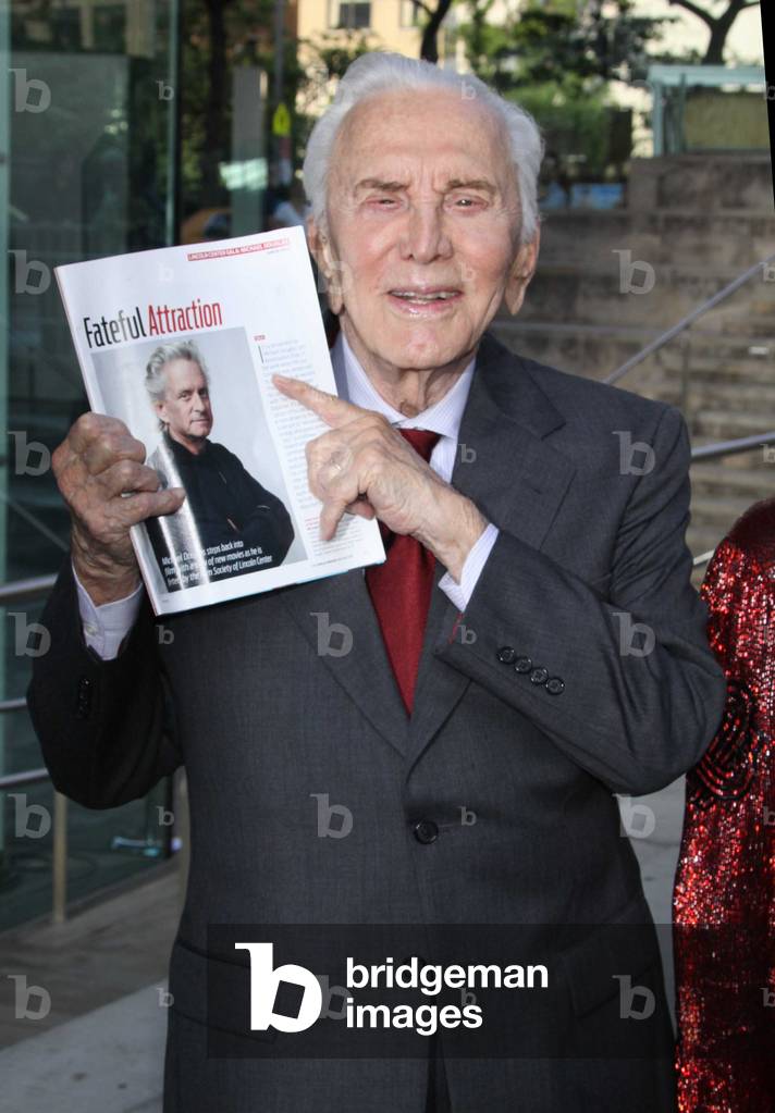 KIRK DOUGLAS, 2010 (photo)