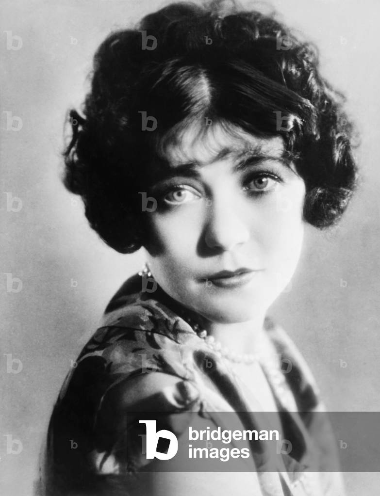 FORBIDDEN HOURS, Renee Adoree, 1928