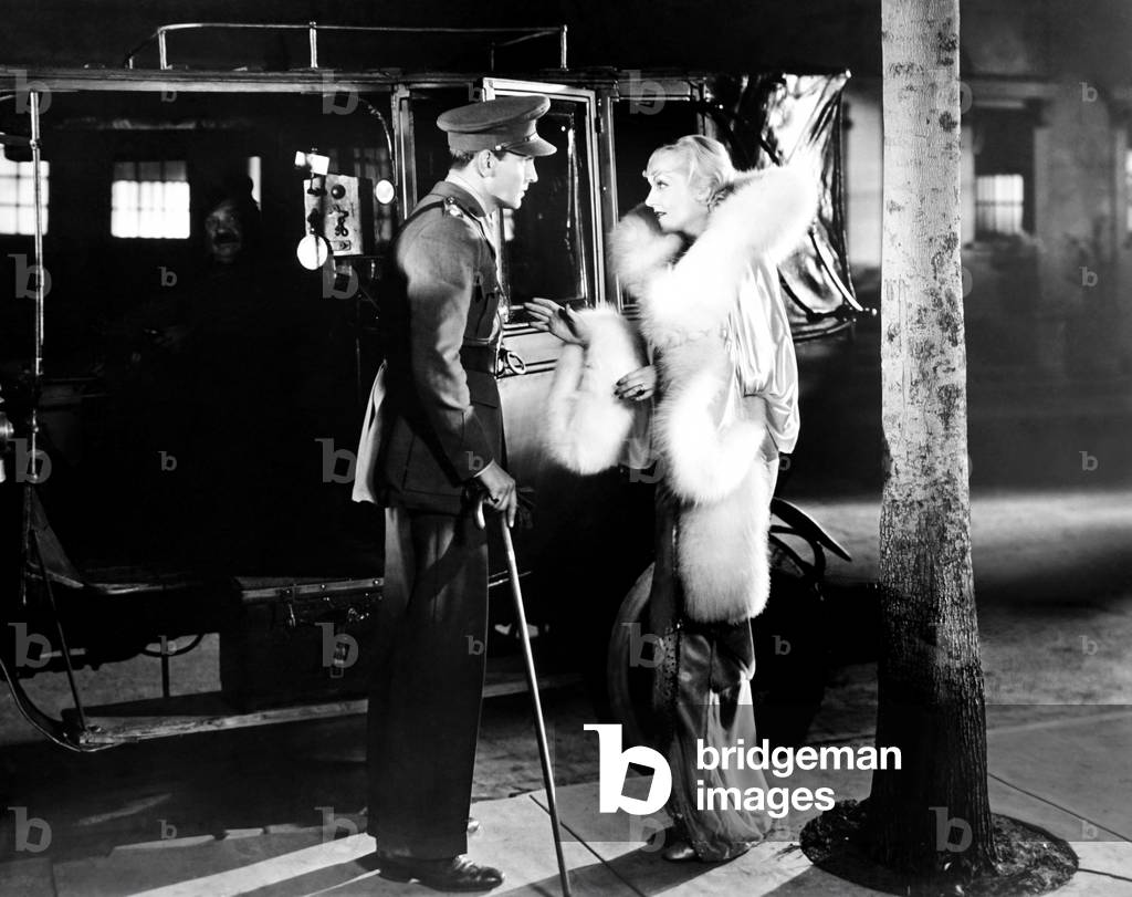 THE EAGLE AND THE HAWK, from left, Billy Bevan (in cab), Fredric March, Carole Lombard (in an evening wrap by Travis Banton), 1933
