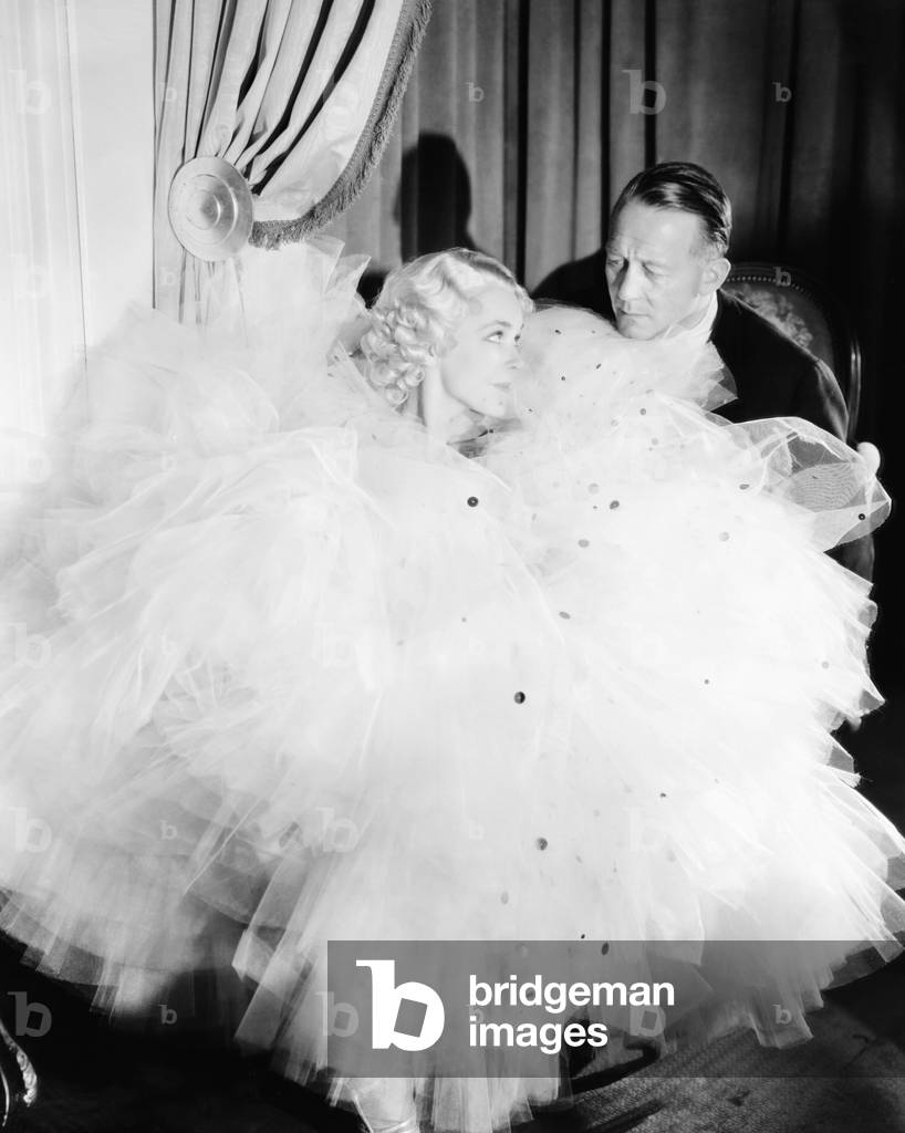 THE FLAME WITHIN, from left: Maureen O'Sullivan, director Edmund Goulding on set, 1935