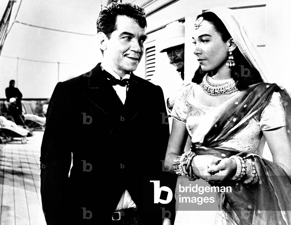 AROUND THE WORLD IN 80 DAYS, (aka AROUND THE WORLD IN EIGHTY DAYS), from left, Cantinflas, Shirley MacLaine, 1956