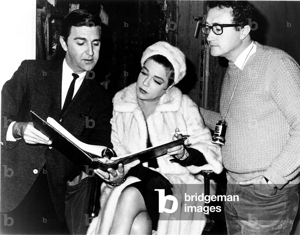 GAMES, from left, producer George Edwards, Simone Signoret, director Curtis Harrington, on-set, 1967 (photo)