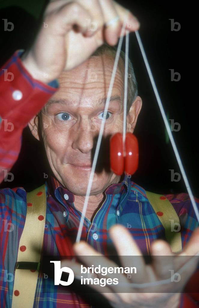 Tommy Smothers, 1989 (photo)