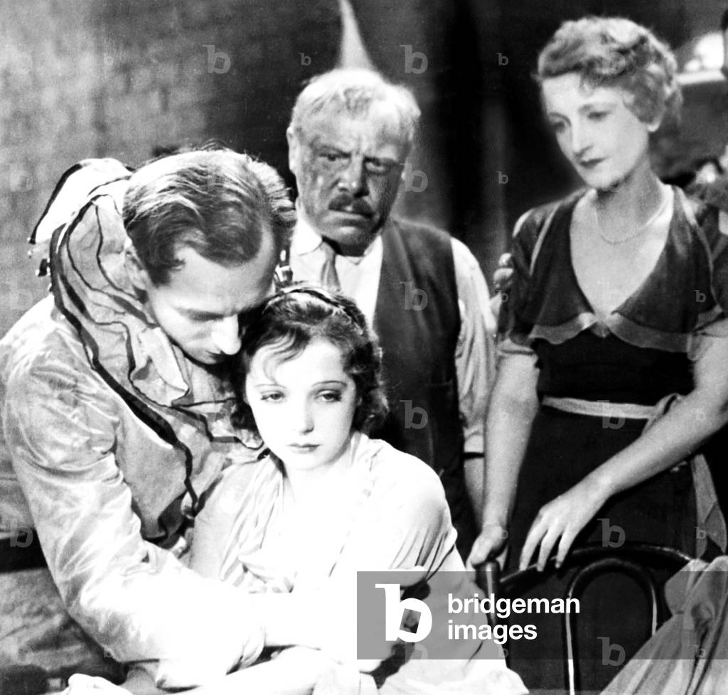 THE GOOD COMPANIONS, from left, John Gielgud, Jessie Matthews, Edmund Gwenn, Mary Glynne, 1933