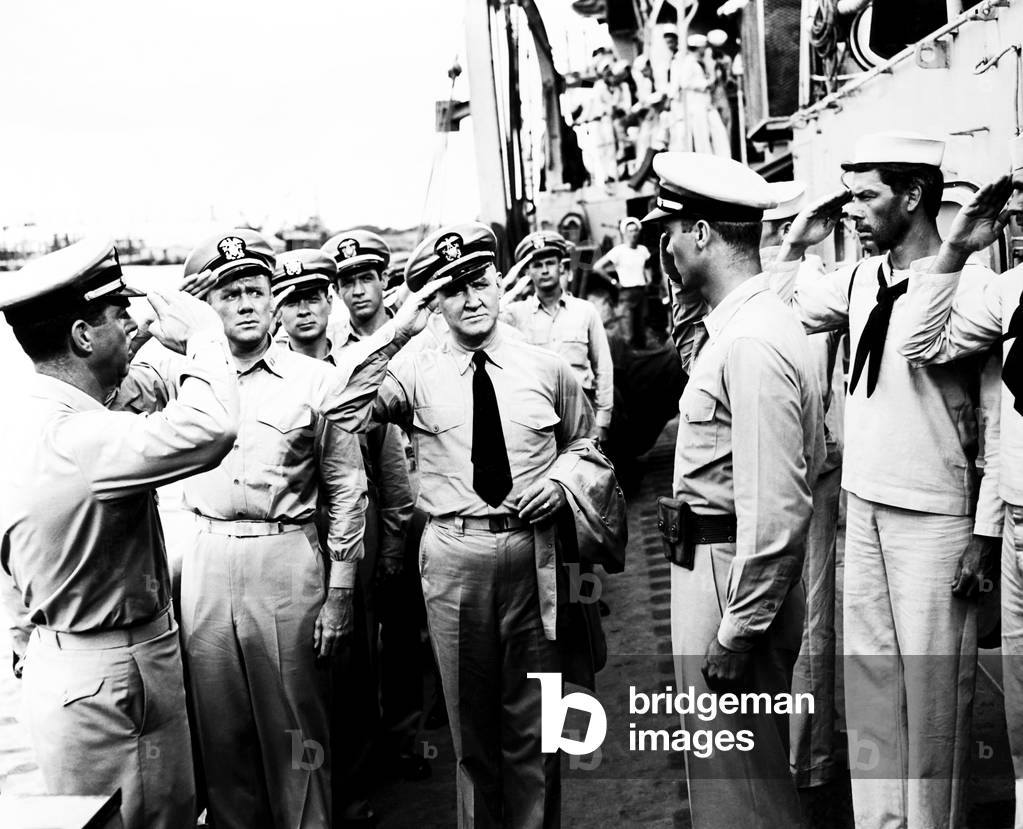 THE CAINE MUTINY, from left, Fred MacMurray, Van Johnson, Tom Tully, Arthur Franz, Lee Marvin, 1954
