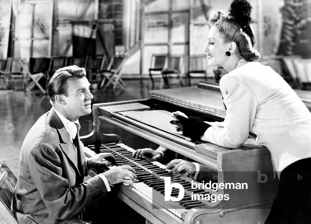 EARL CARROLL VANITIES, from left, Dennis O'Keefe, Constance Moore, 1945