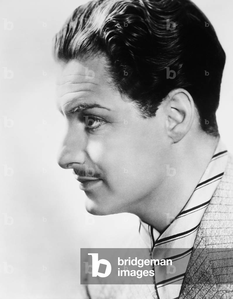 THE GHOST GOES WEST, Robert Donat, 1936