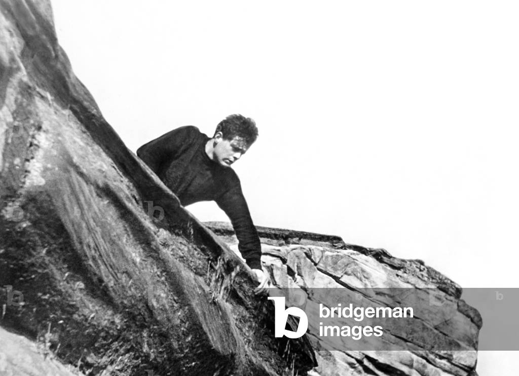 THE EDGE OF THE WORLD, Niall MacGinnis, 1937