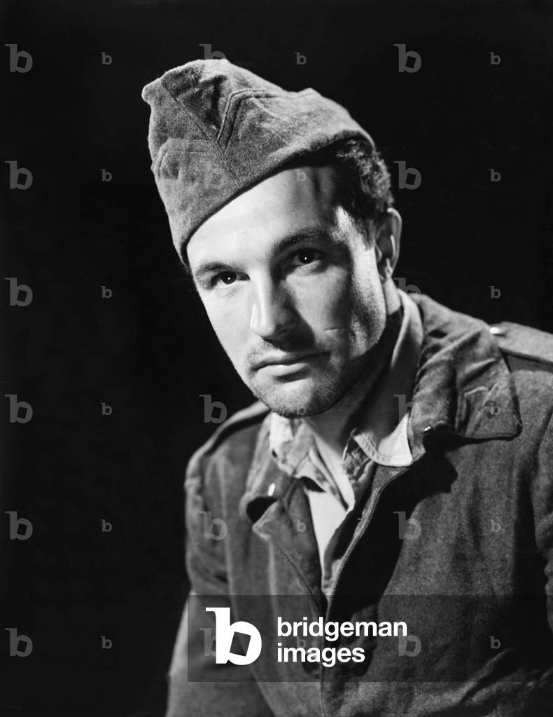 THE CROSS OF LORRAINE, Gene Kelly, 1943