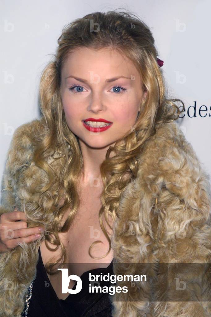 Izabella Miko, 2002 (photo)