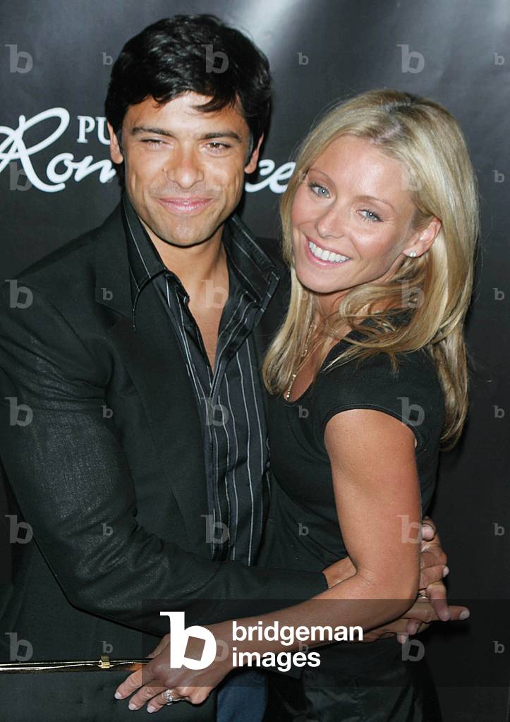 Kelly Ripa, husband Mark Consuelos, 2005 (photo)