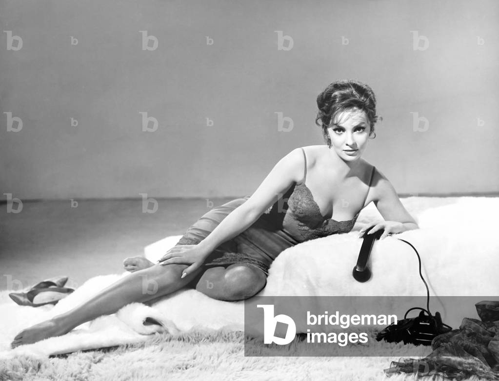 GO NAKED IN THE WORLD, Gina Lollobrigida, 1961