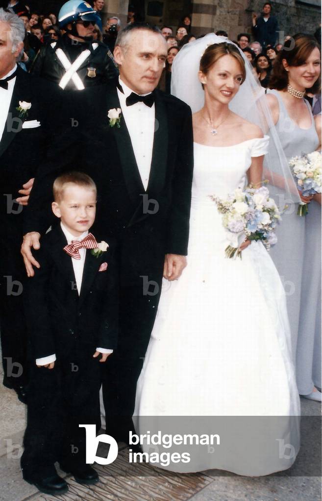 Dennis Hopper, Victoria Duffy, son Henry, 1996 (photo)