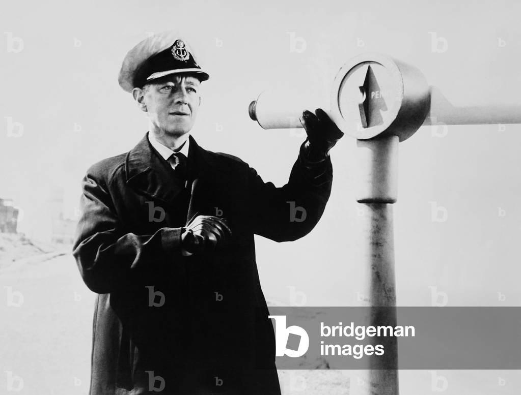 BARNACLE BILL, (aka ALL AT SEA), Alec Guinness, 1957