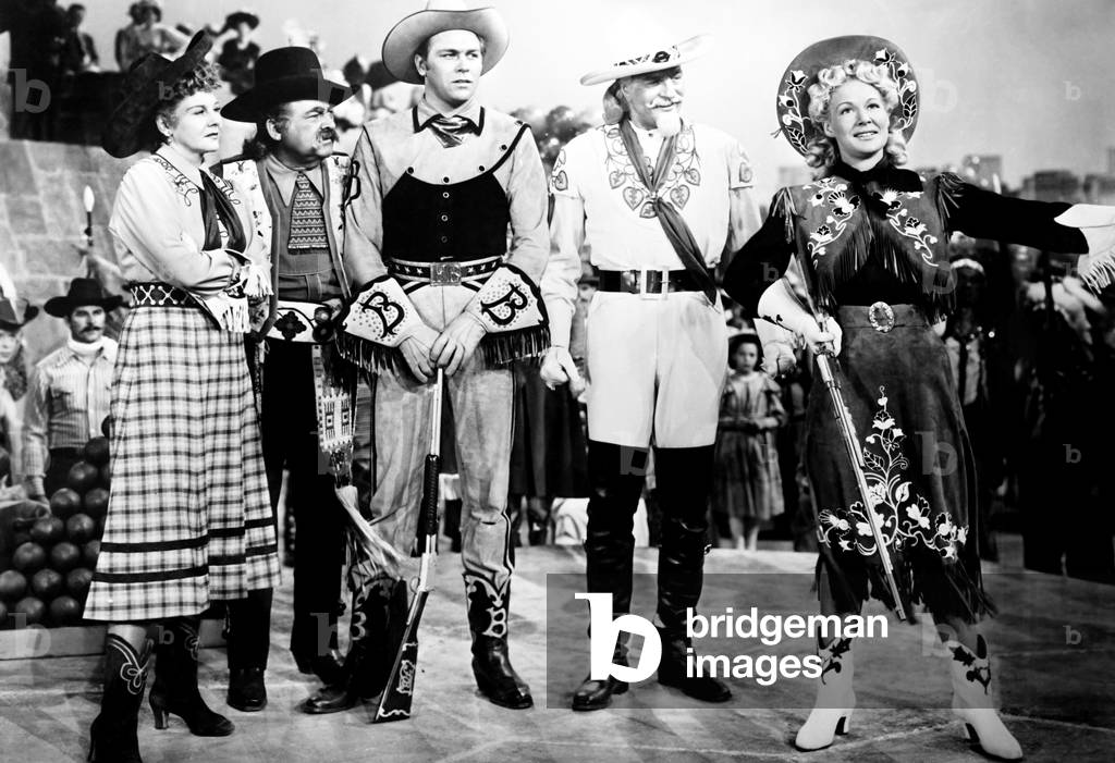 ANNIE GET YOUR GUN, from left, Benay Venuta, Edward Arnold, Howard Keel,  Louis Calhern, Betty Hutton, 1950