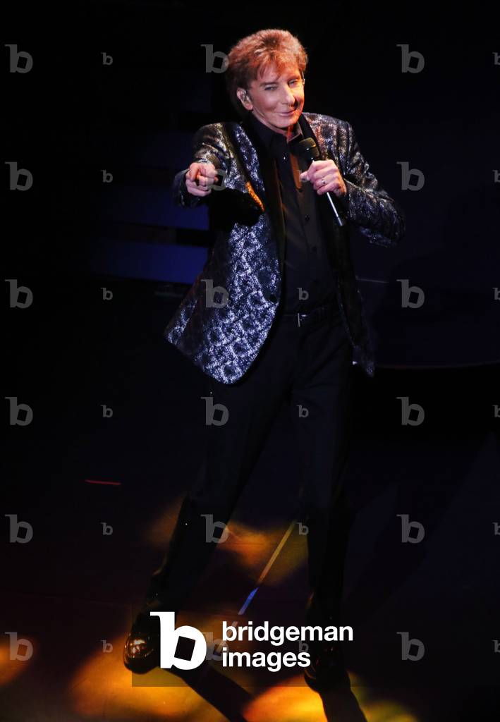 Barry Manilow 8/4/2019 at the Lunt-Fontaine Theater during his Manilow on Broadway show (photo)