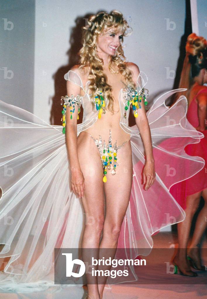 Daryl Hannah Undated (photo)