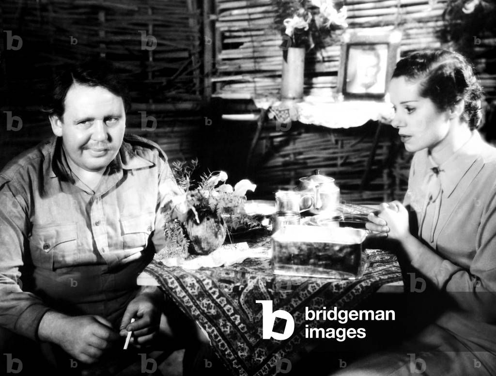 THE BEACHCOMBER, (aka VESSEL OF WRATH), from left, Charles Laughton, Elsa Lanchester, 1938