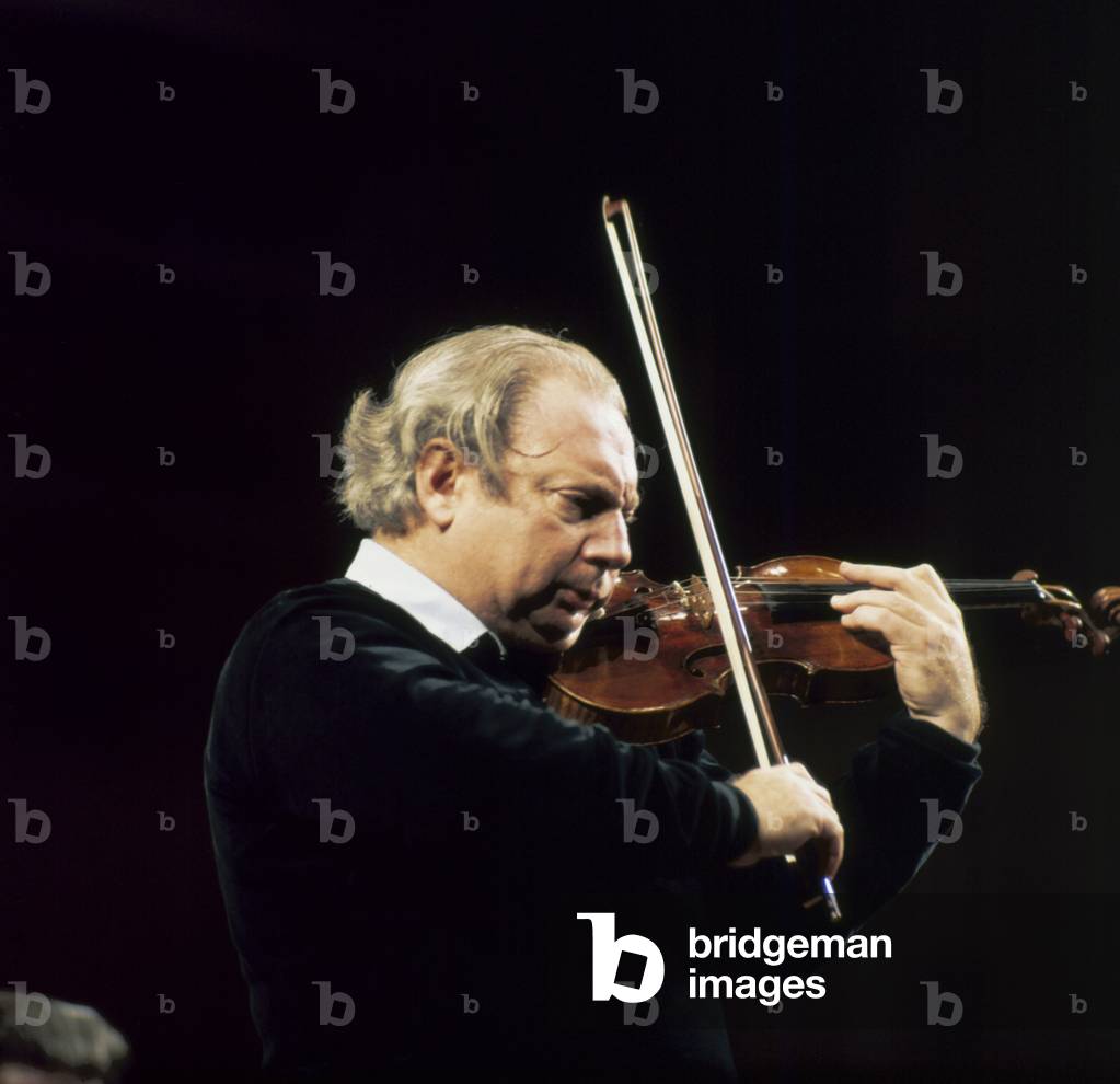 Isaac Stern playing the