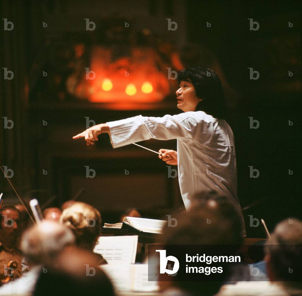 Seiji Ozawa conducting in
