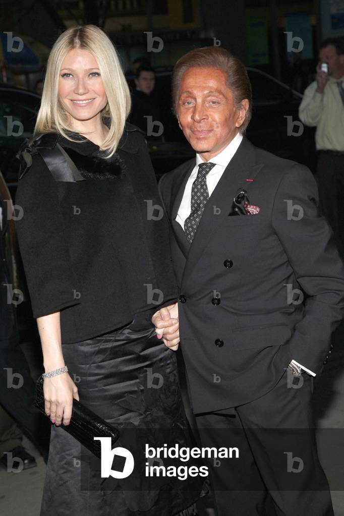 Gwyneth Paltrow, Valentino Garavani at arrivals for VALENTINO: THE LAST EMPEROR Premiere, MoMA Museum of Modern Art, New York, NY March 17, 2009. Photo By: Jay Brady/Everett Collection