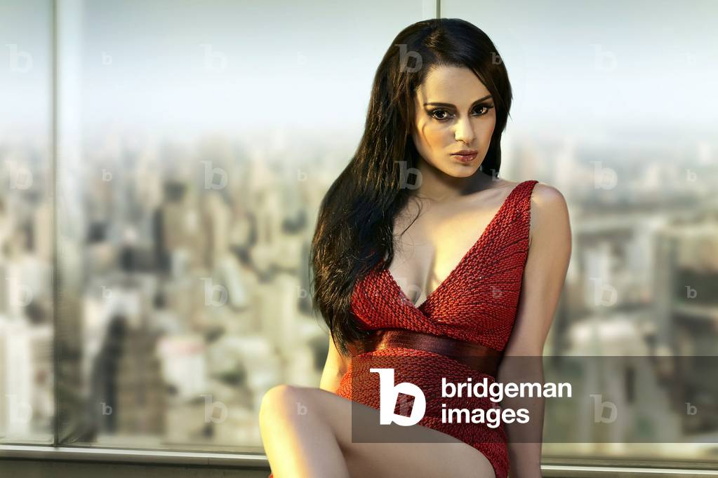 kangana ranaut red dress Kangana Ranaut or Priyanka Chopra: Who wore the hot red dress better?