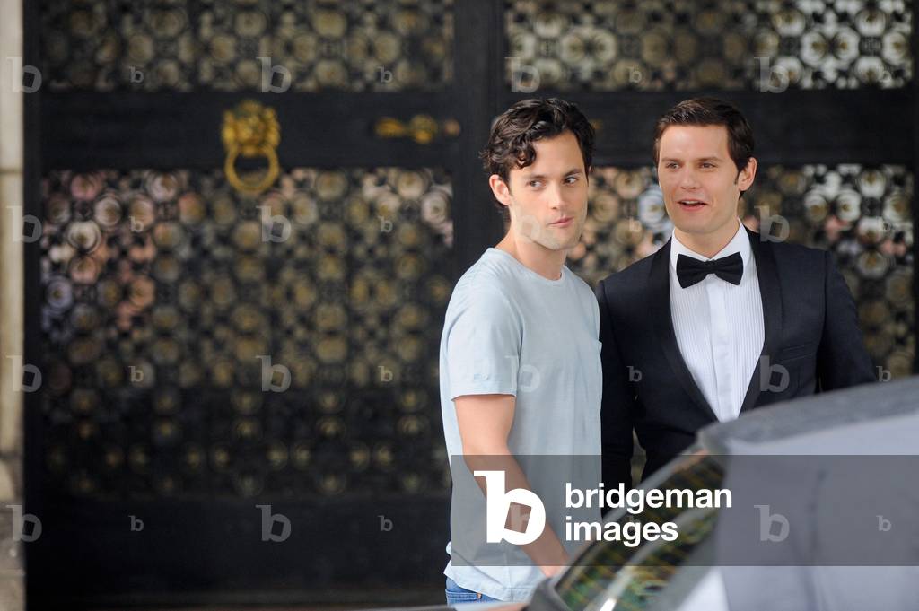 Penn Badgley et Hugo Becker: Penn Badgley, Hugo Becker, film a scene at the 'Gossip Girl' movie set in the Upper East Side out and about for CELEBRITY CANDIDS - WED, , New York, NY July 13, 2011. Photo By: Ray Tamarra/Everett Collection