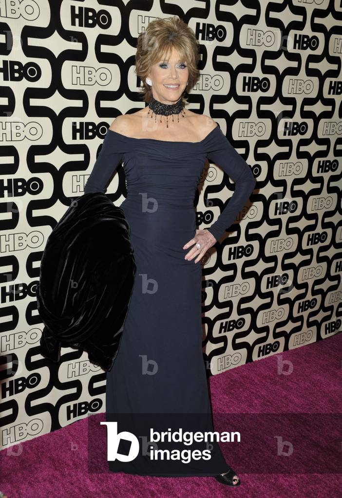jane fonda golden globes dress Jane Fonda Wore a Bedazzled Dress to the SAG Awards 2025
