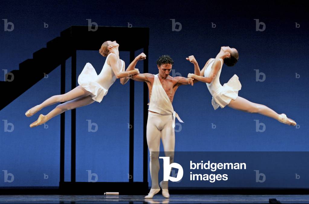Scottish National Ballet performing