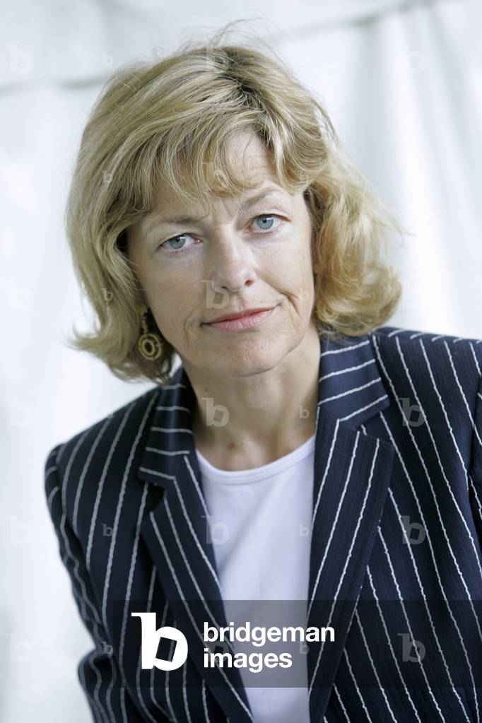 Flora Fraser - portrait