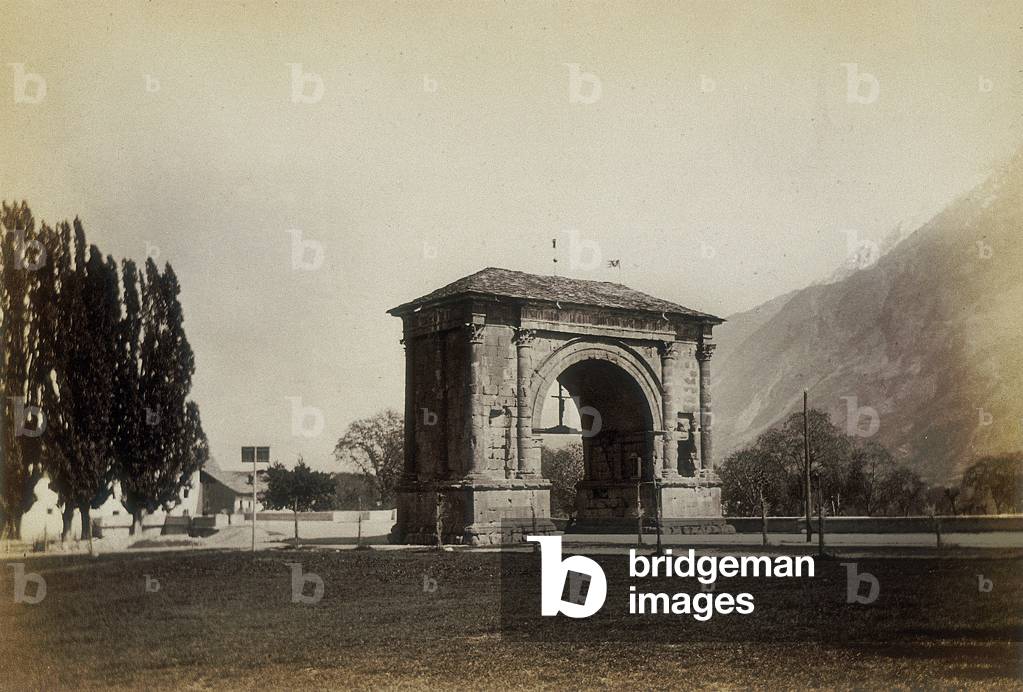Aosta: View of the Arch of Triumph
