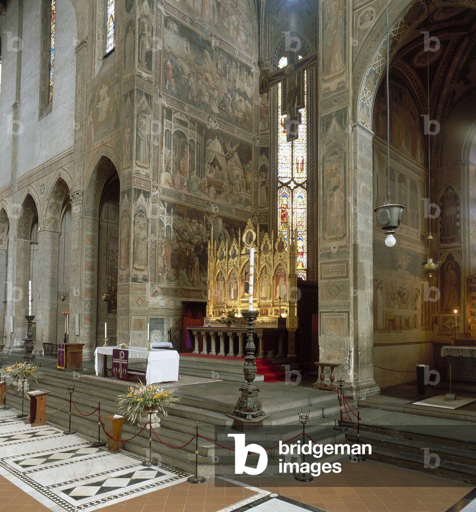 Detail of the Principal Chapel in the Basilica (photo)