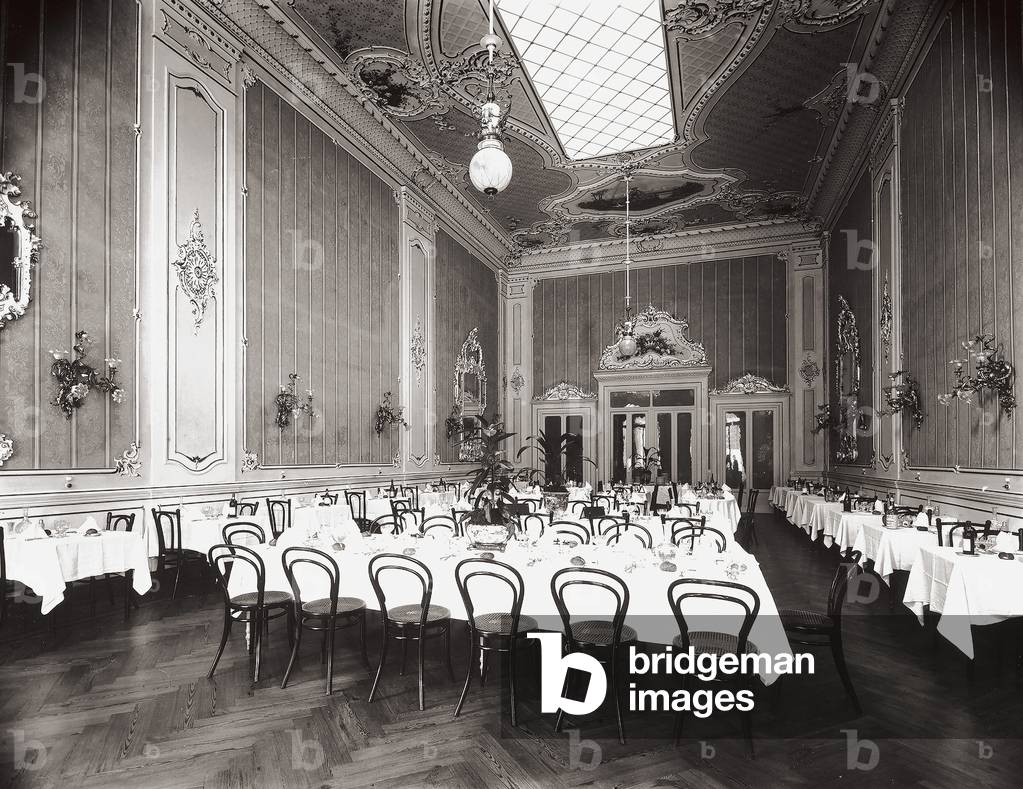 Dining hall in the Albergo Helvetia, Florence