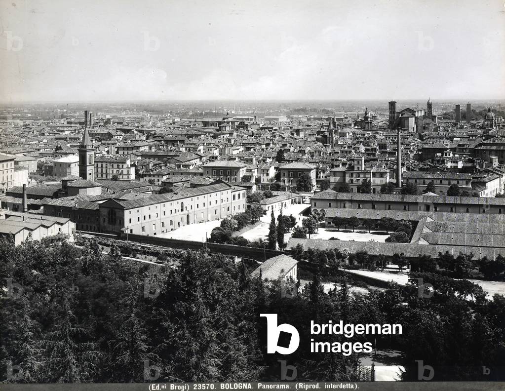 Panoramic view of Bologna with factories and a square., 1920 - 1930 ca. (photo)