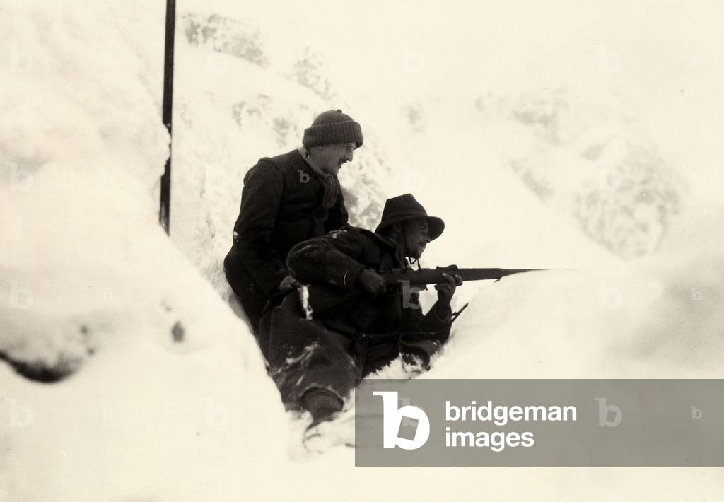 Two soldiers posted on Monte Nero during World War I (b/w photo)