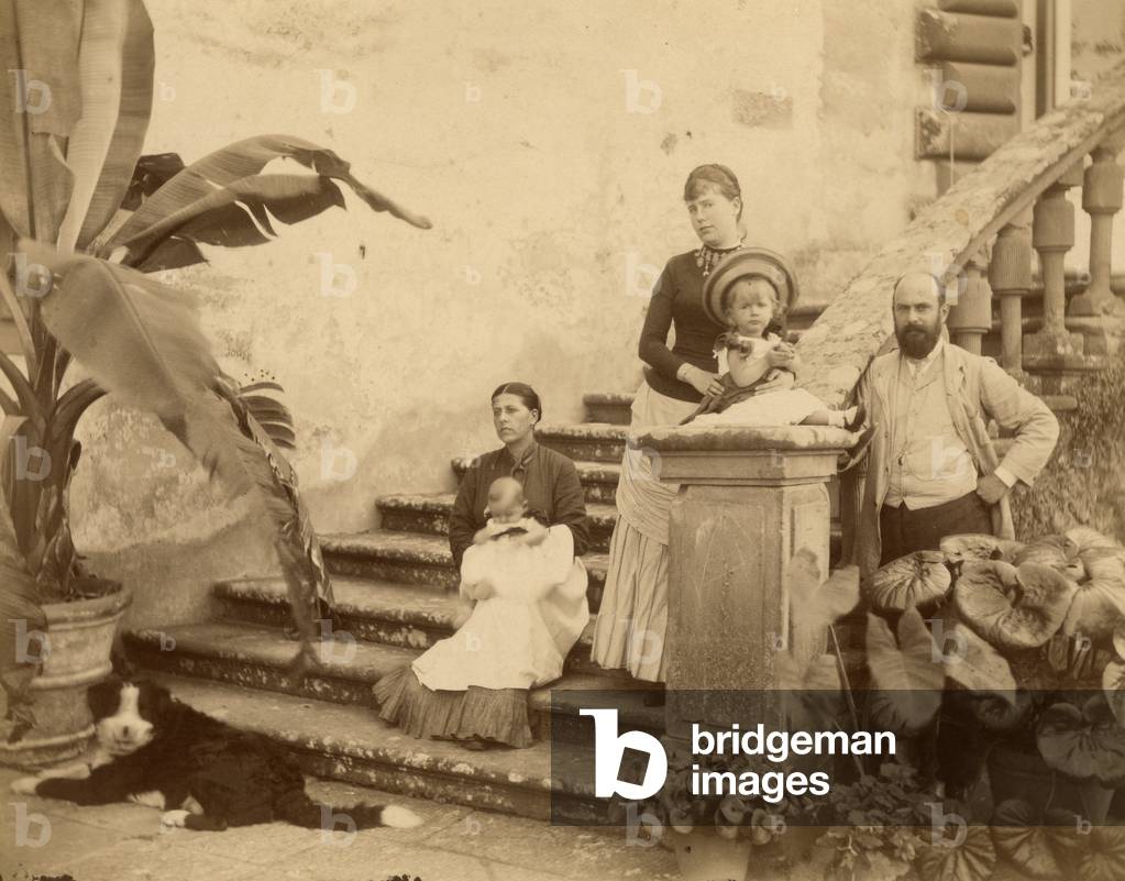 Odoardo Beccari with family on the staircase of Villa Badia, in Bagno a Ripoli