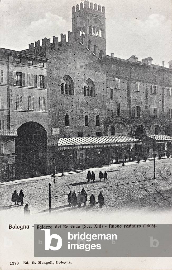 Piazza del Nettuno in Bologna with the Palace of King Enzo; postcard